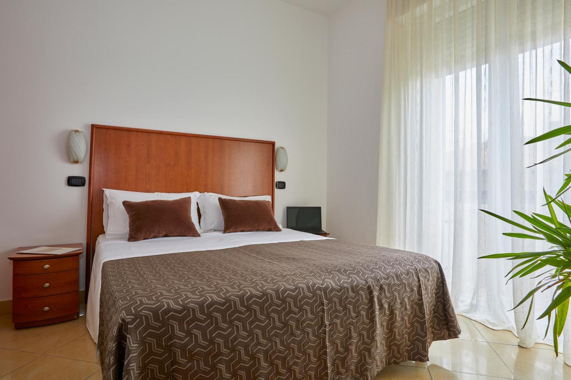 Residence Fellini Rimini Zewnętrze zdjęcie
