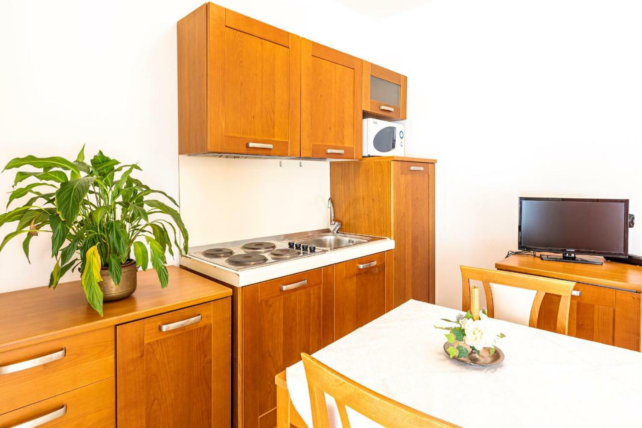 Residence Fellini Rimini Zewnętrze zdjęcie
